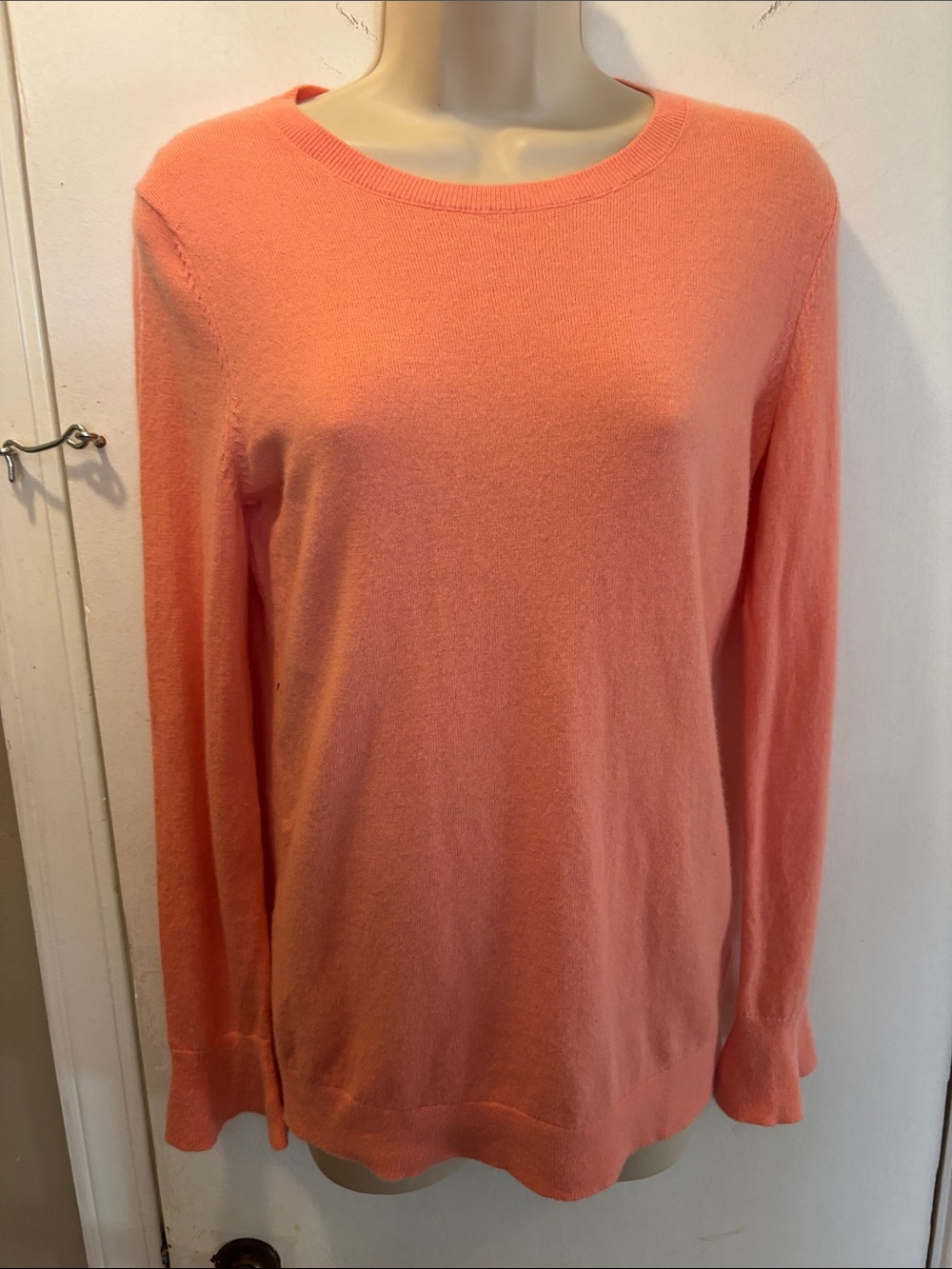 Talbots small lambswool Crewneck Sweater - Coral Pink 26-163